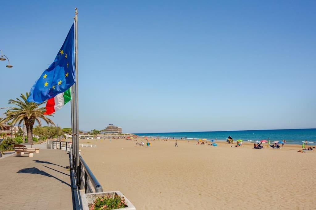 Apartmán Casa Al Mare - Lido Terracina Exteriér fotografie